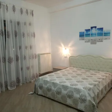 Mediterranea Guest House Porto Cesareo Exterior photo